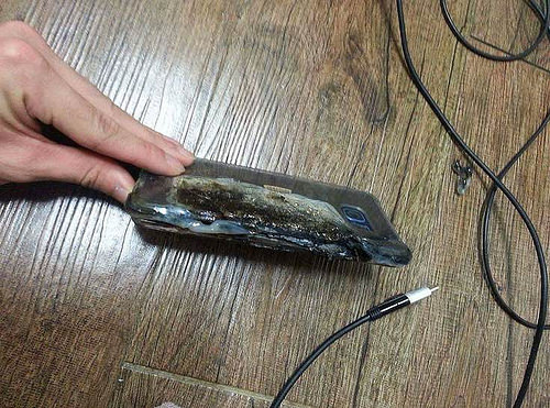 Galaxy Note 7 Explodiert Berichten zufolge während des Ladens